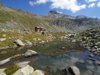 Lacke vor Artur von Schmid Haus